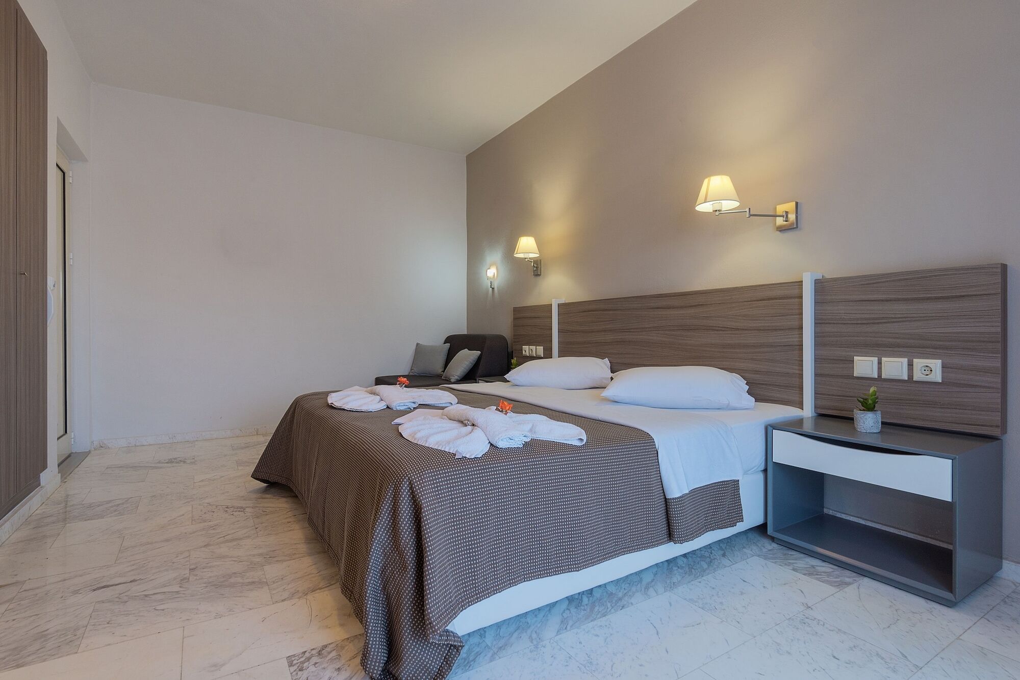 Apollo Hotel II Jeorjúpoli Kültér fotó